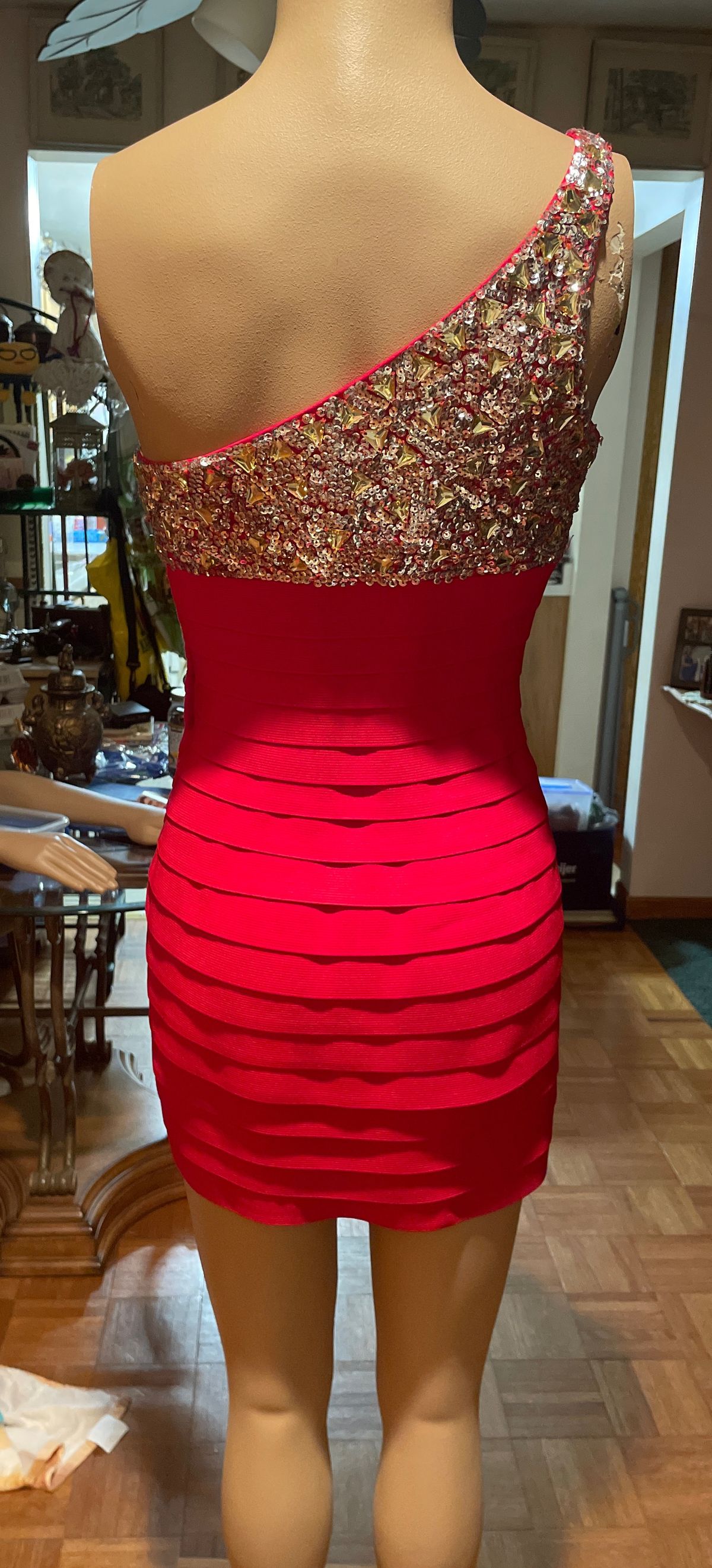 Sherri Hill Size 2 Prom One Shoulder Red Cocktail Dress on Queenly