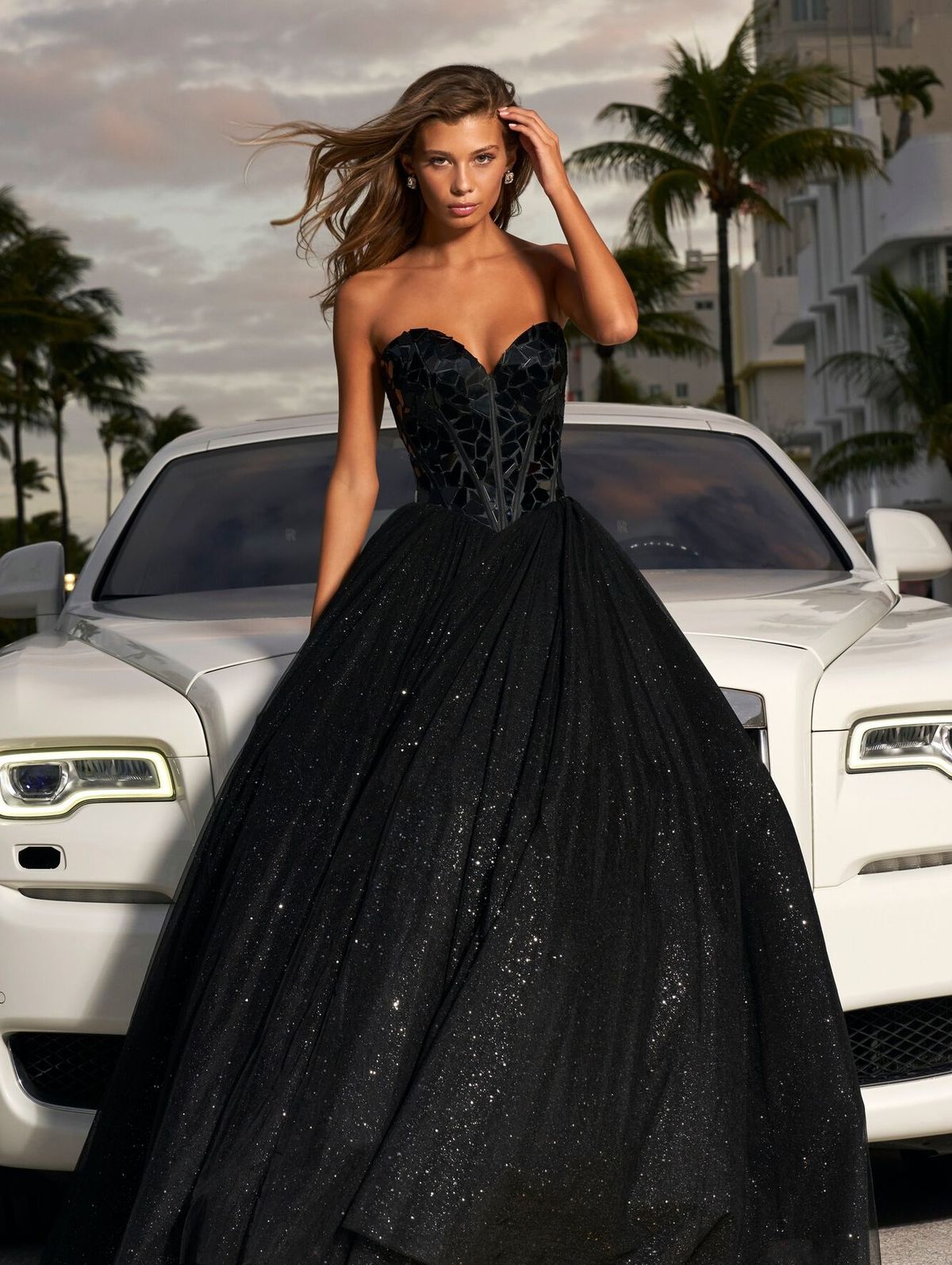 Style 54240 Sherri Hill Size 0 Strapless Black Ball Gown on Queenly