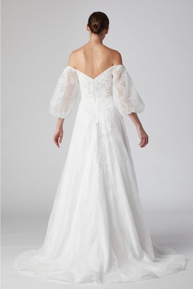 Style MFW233 Bicici & Coty Size 2X Lace White Ball Gown on Queenly