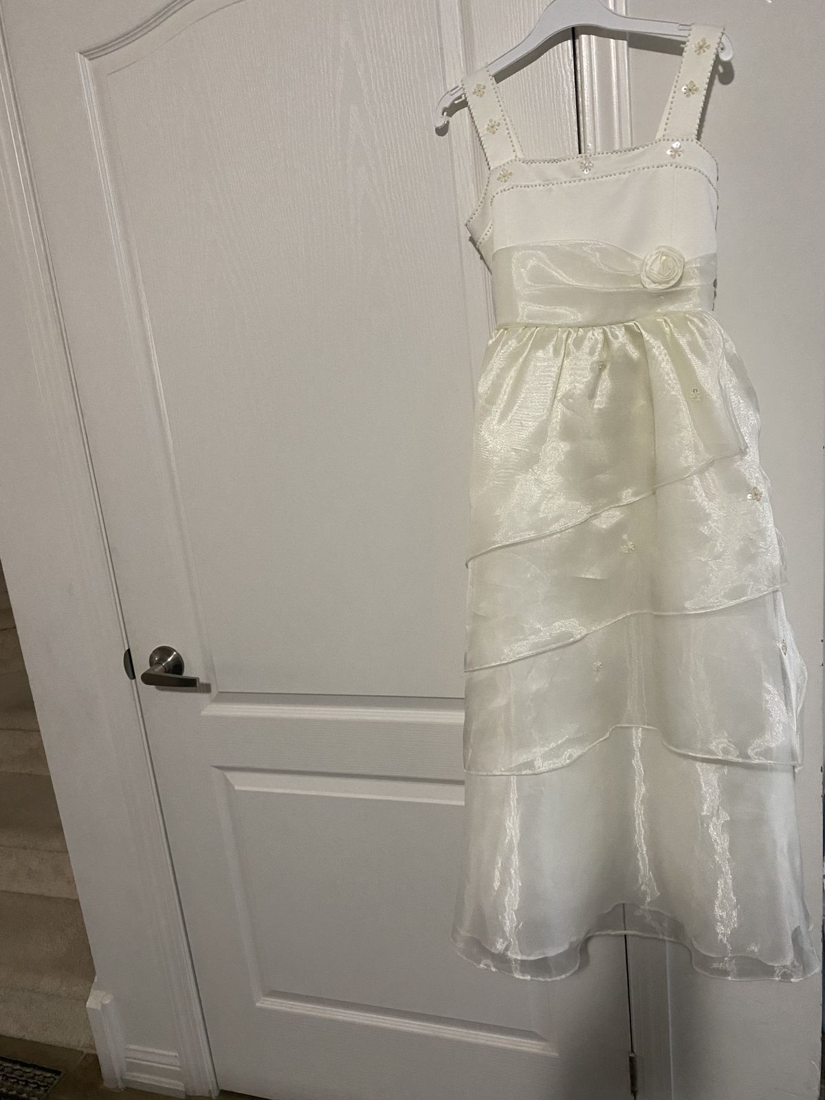 Girls Size 14 Plunge Nude Dress With Train on Queenly