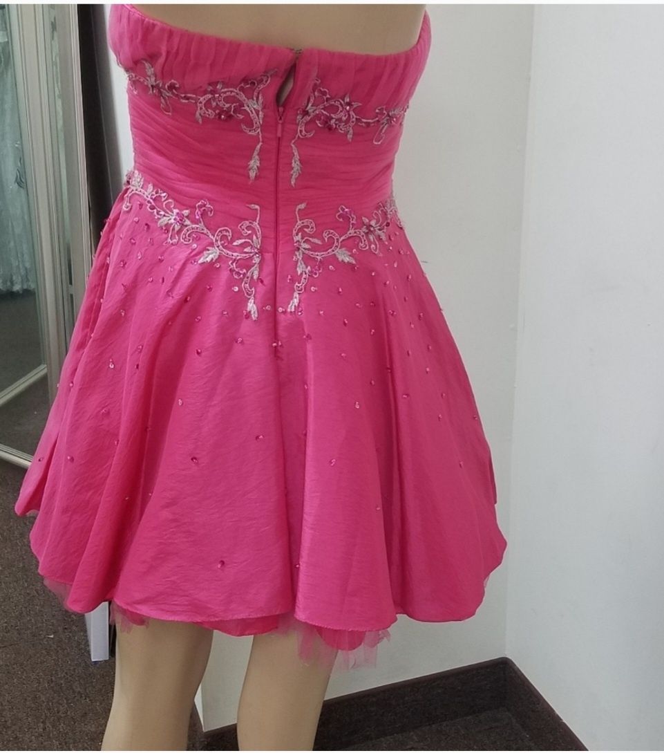 fiesta Size 4 Prom Pink A-line Dress on Queenly