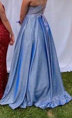 Size 8 Prom Plunge Blue Ball Gown on Queenly