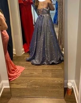 Size 8 Prom Plunge Blue Ball Gown on Queenly