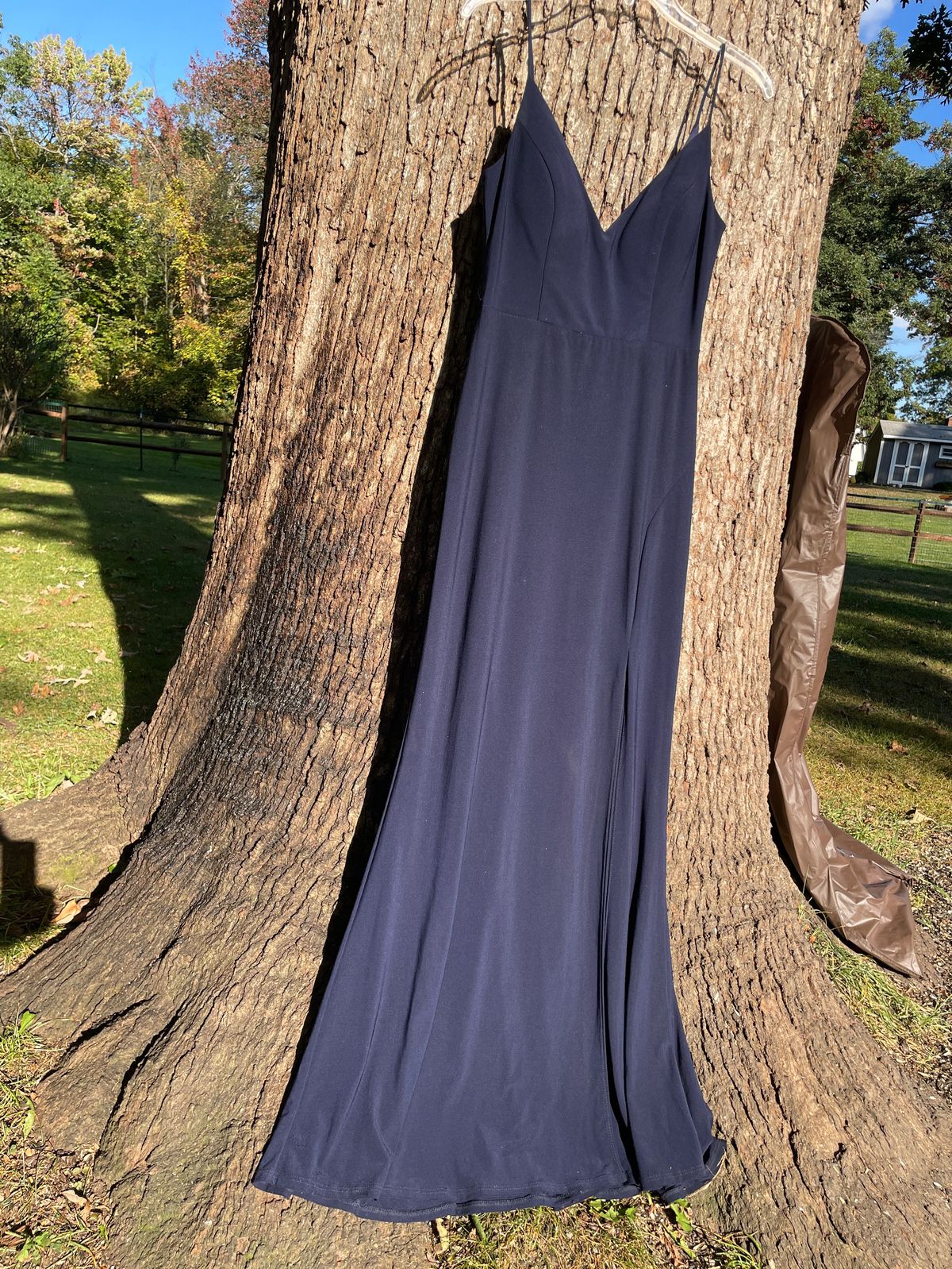 Jump Apparel Size 6 Prom Plunge Navy Blue Side Slit Dress on Queenly