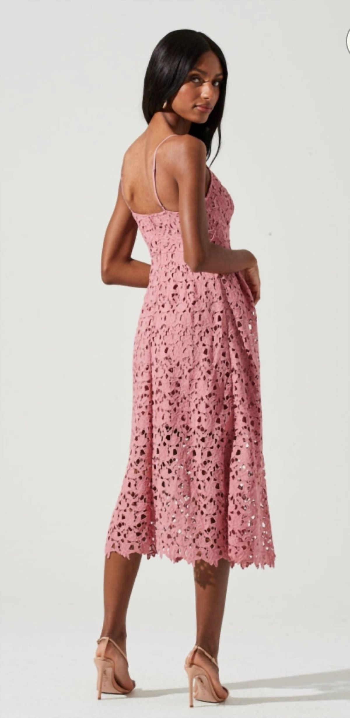 Style 1-2270244366-2791 ASTR Size L Lace Pink Cocktail Dress on Queenly