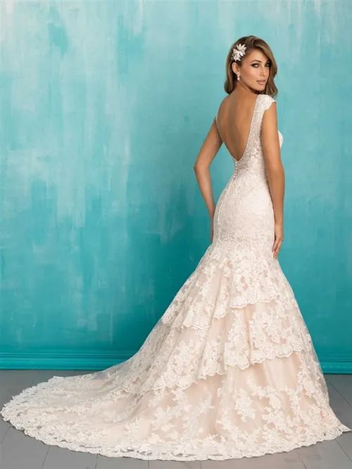 Style 9311 Allure Bridal  Size 10 Wedding Plunge Lace White Mermaid Dress on Queenly