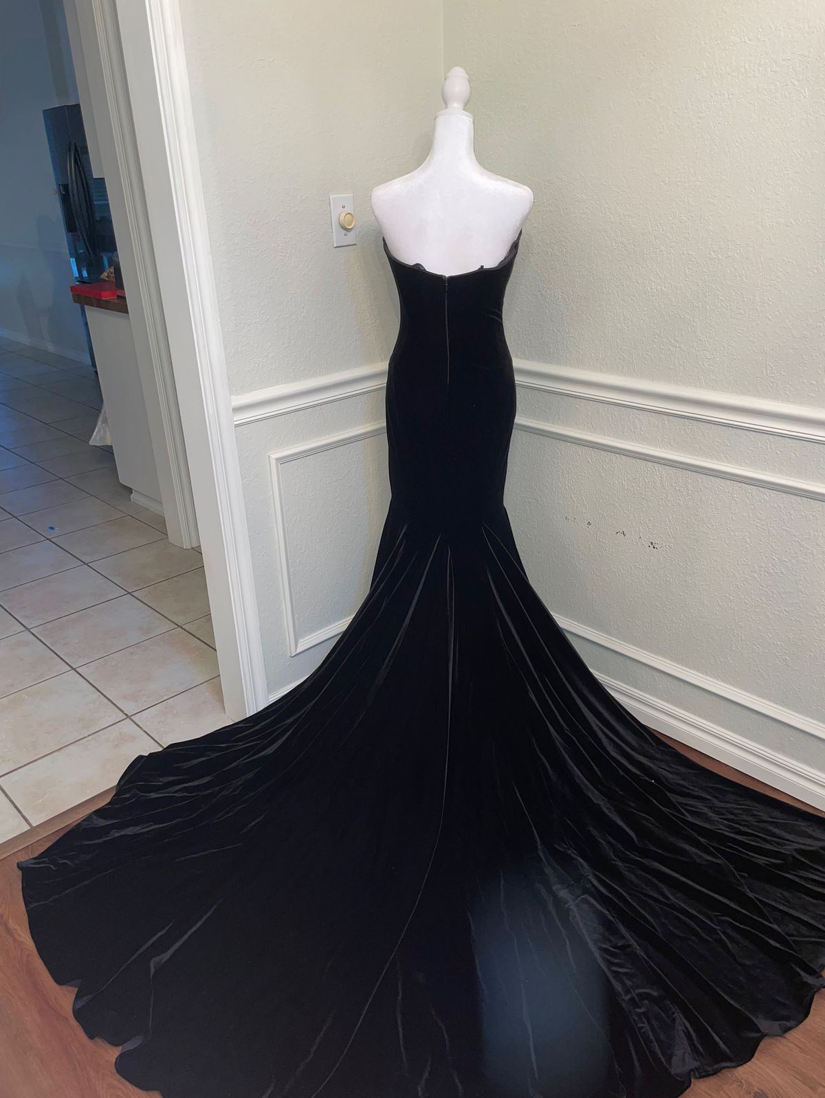 Johnathan Kayne Size 4 Pageant Strapless Velvet Black Mermaid Dress on Queenly