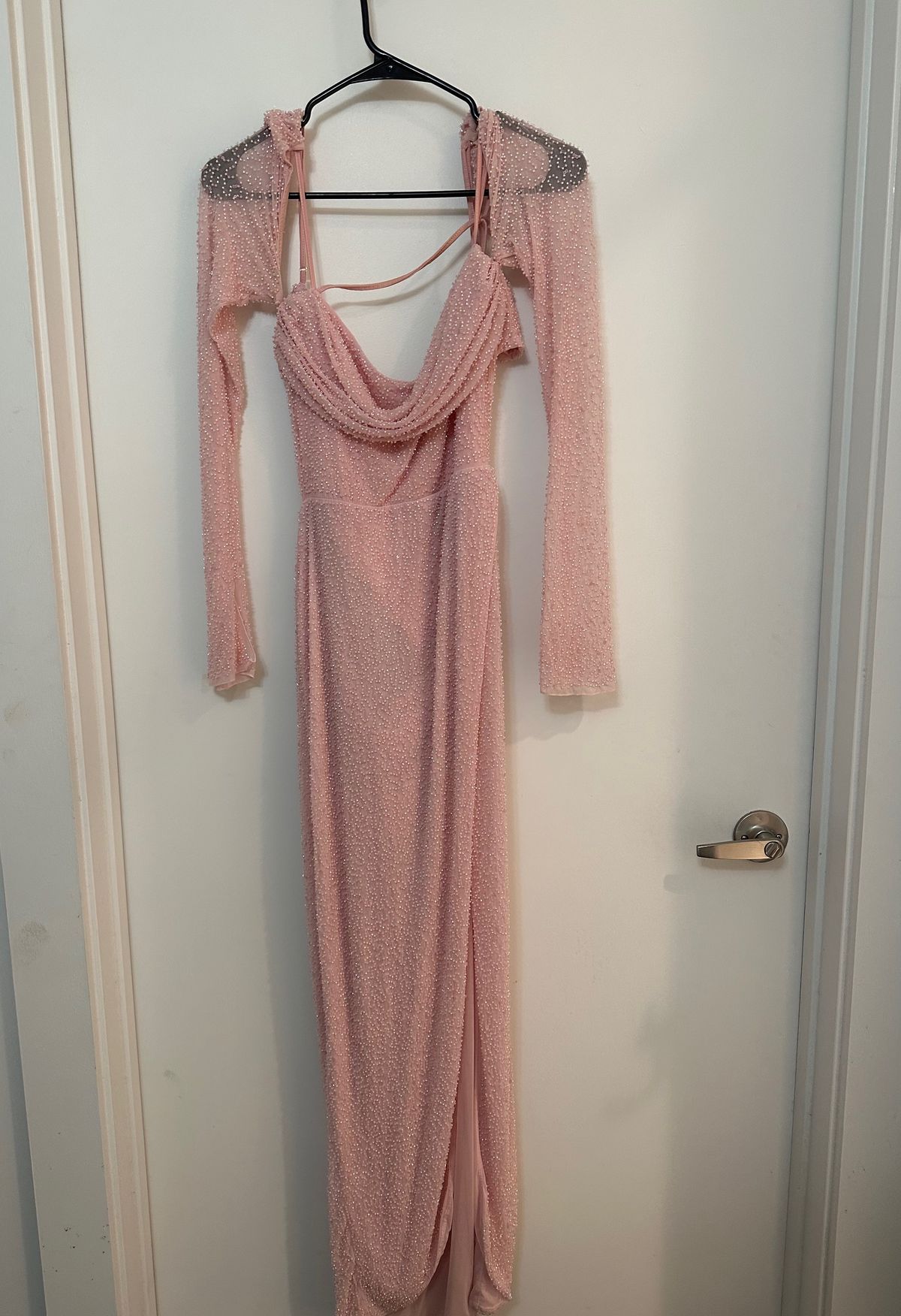 Size 4 Long Sleeve Pink Side Slit Dress on Queenly