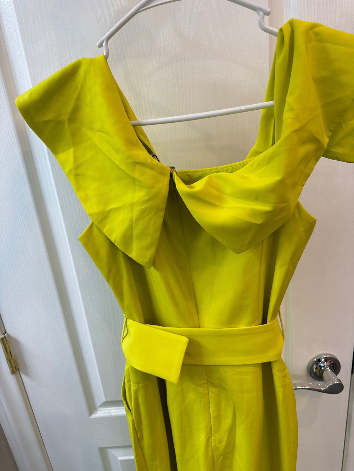 Lavish Alice Size 4 Prom One Shoulder Yellow Formal Jumpsuit on Queenly