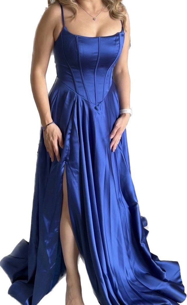 Cinderella Divine Size 4 Prom Blue Ball Gown on Queenly