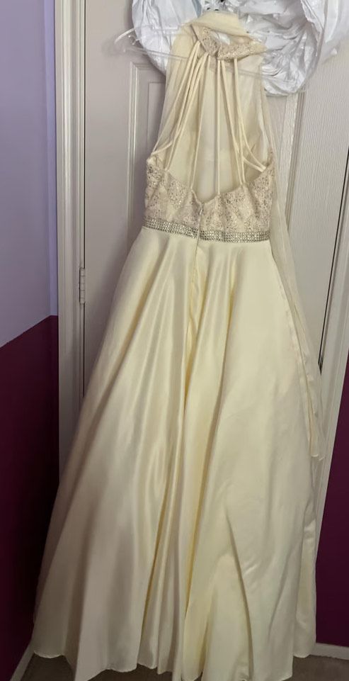 Glow Dress Size 2 Prom High Neck Yellow Ball Gown on Queenly