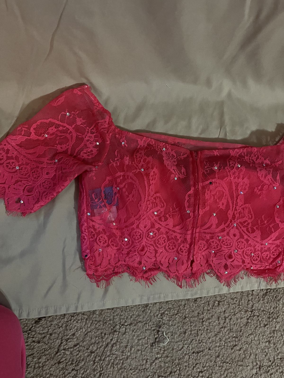 Size 6 Off The Shoulder Lace Pink A-line Dress on Queenly