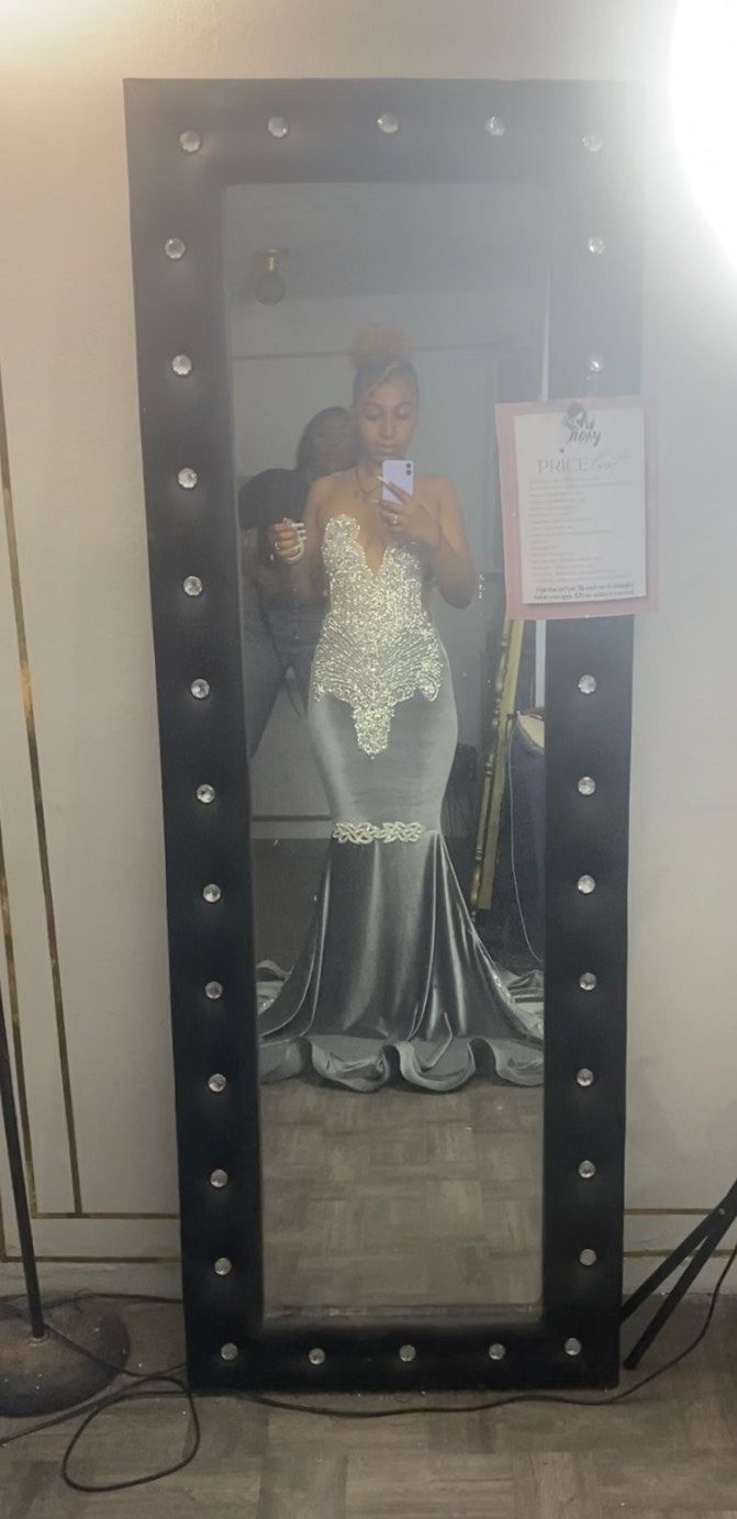 Size 12 Prom Gray Mermaid Dress on Queenly