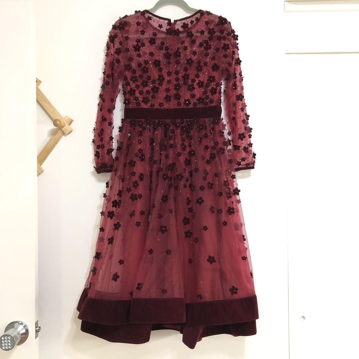 Style 67007 Mac Duggal Size 12 Long Sleeve Velvet Burgundy Red Cocktail Dress on Queenly