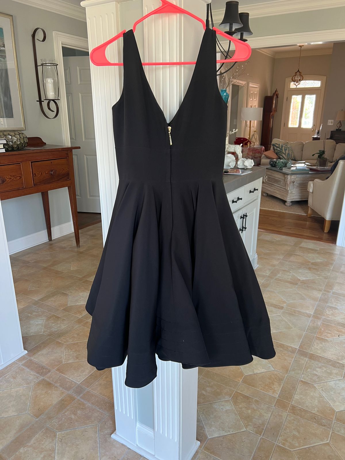 Mac Duggal Size 6 Homecoming Plunge Black Cocktail Dress on Queenly