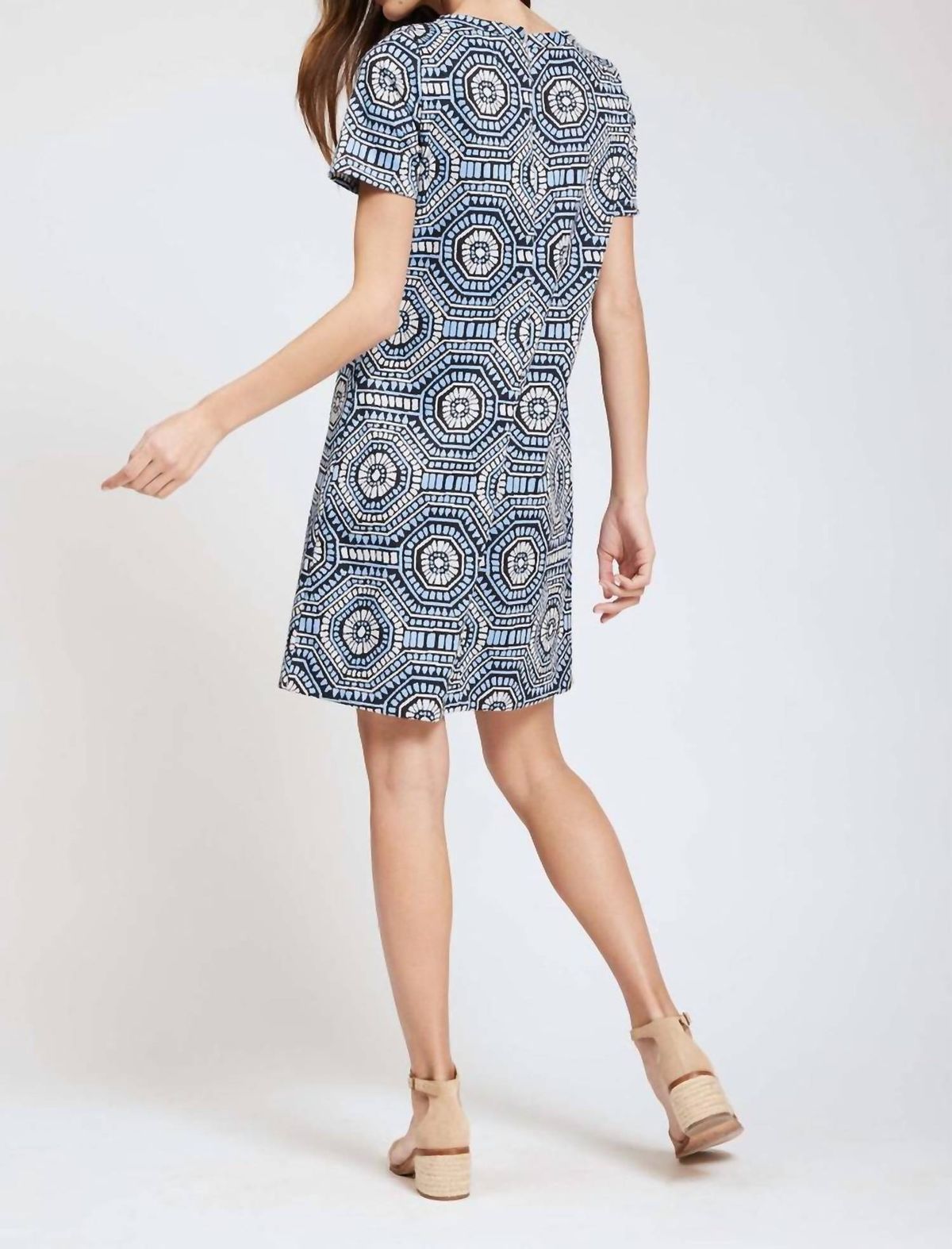 Style 1-3836524957-2696 Tyler Boe Size L Blue Cocktail Dress on Queenly