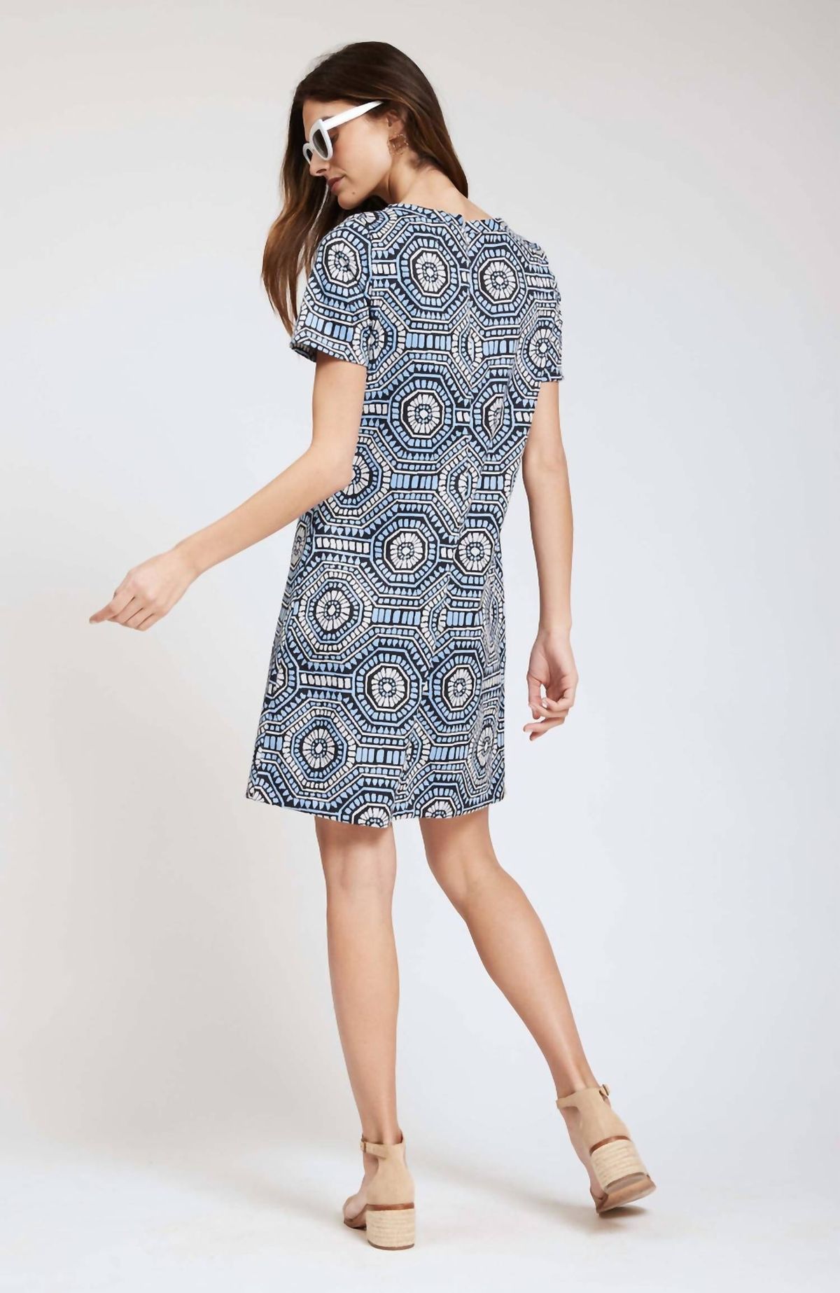 Style 1-3836524957-2696 Tyler Boe Size L Blue Cocktail Dress on Queenly