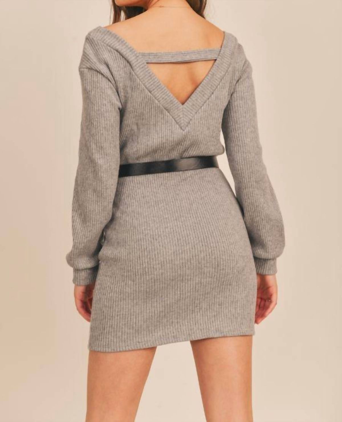 Style 1-712014837-3236 Sadie & Sage Size S Long Sleeve Gray Cocktail Dress on Queenly