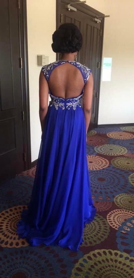 Mac Duggal Size 4 Prom Plunge Blue A-line Dress on Queenly