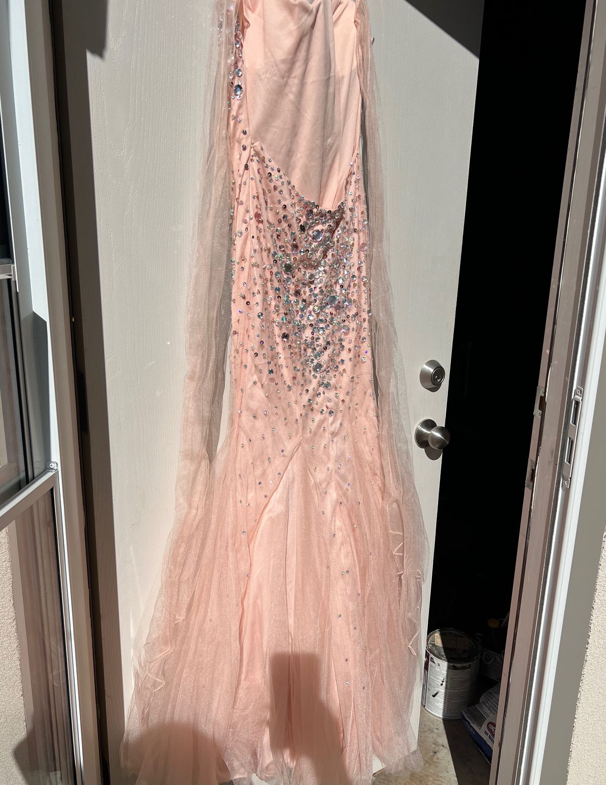 Size M Lace Pink Ball Gown on Queenly