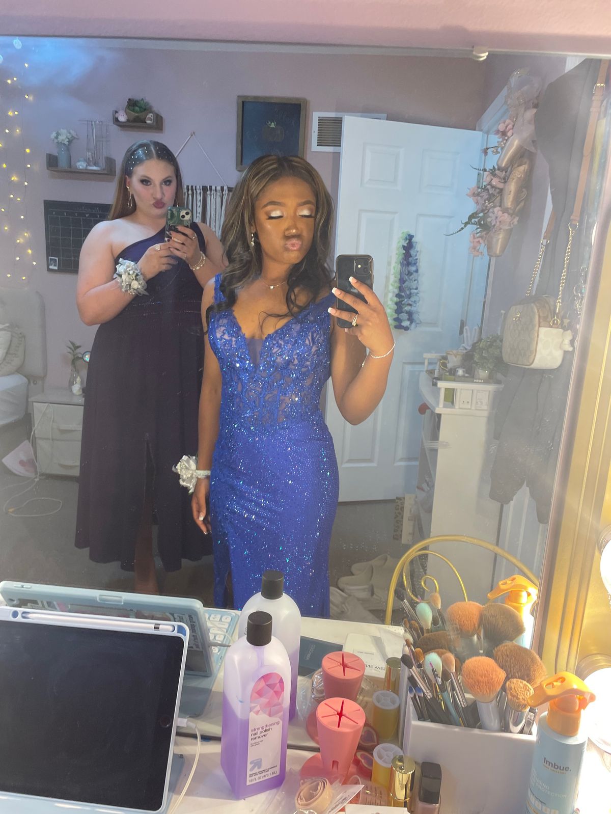 Ellie Wilde Size 4 Prom Plunge Lace Blue Side Slit Dress on Queenly