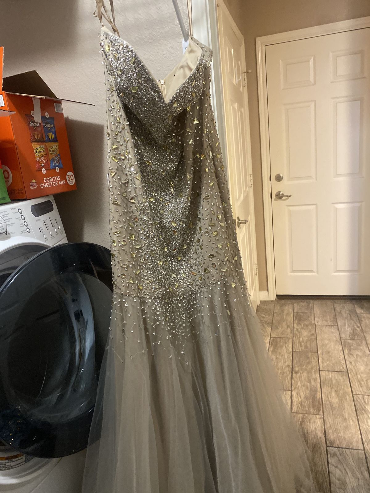 Size 8 Gold Mermaid Dress on Queenly