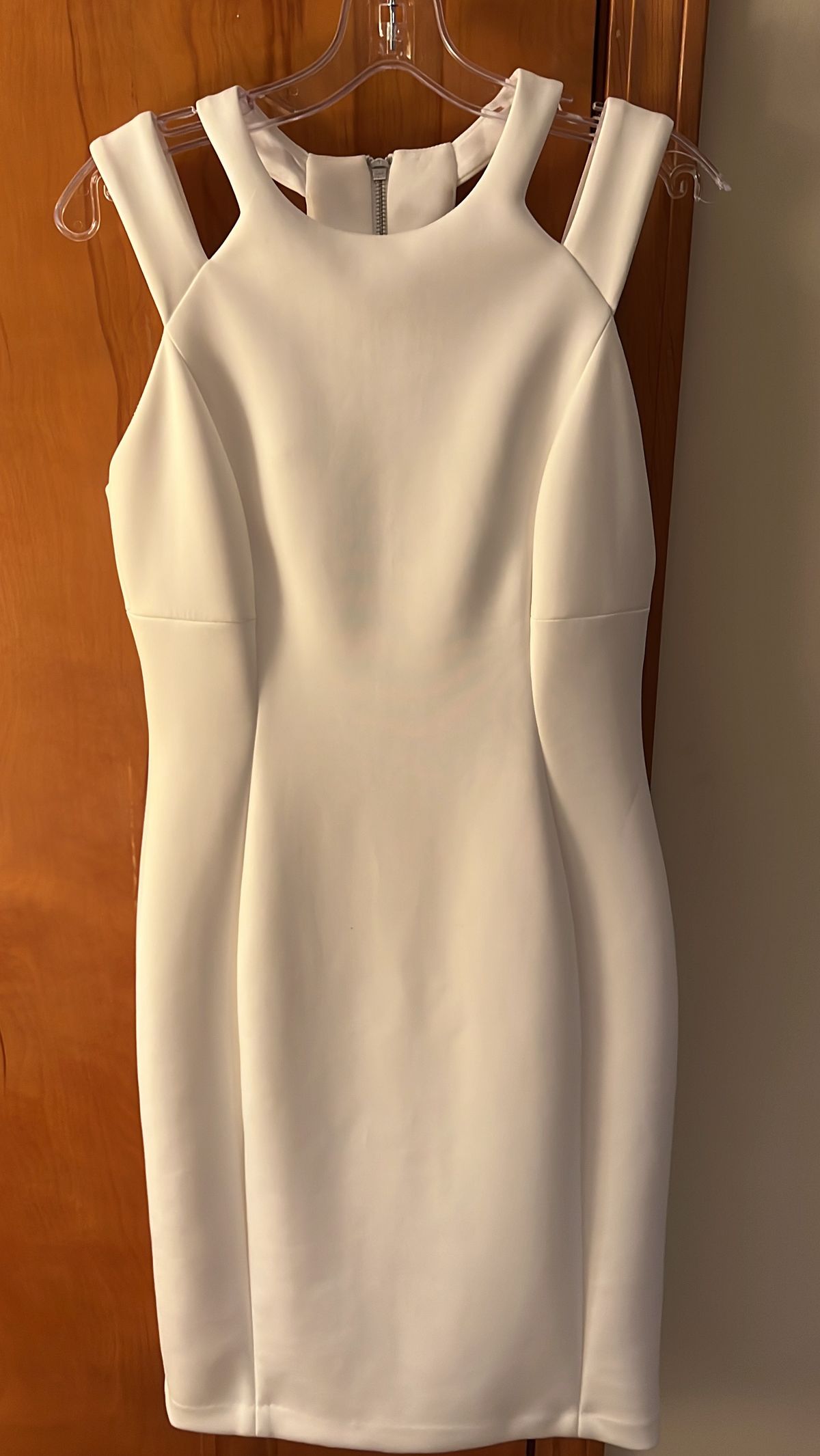 Calvin Klein Size 6 Prom White Cocktail Dress on Queenly