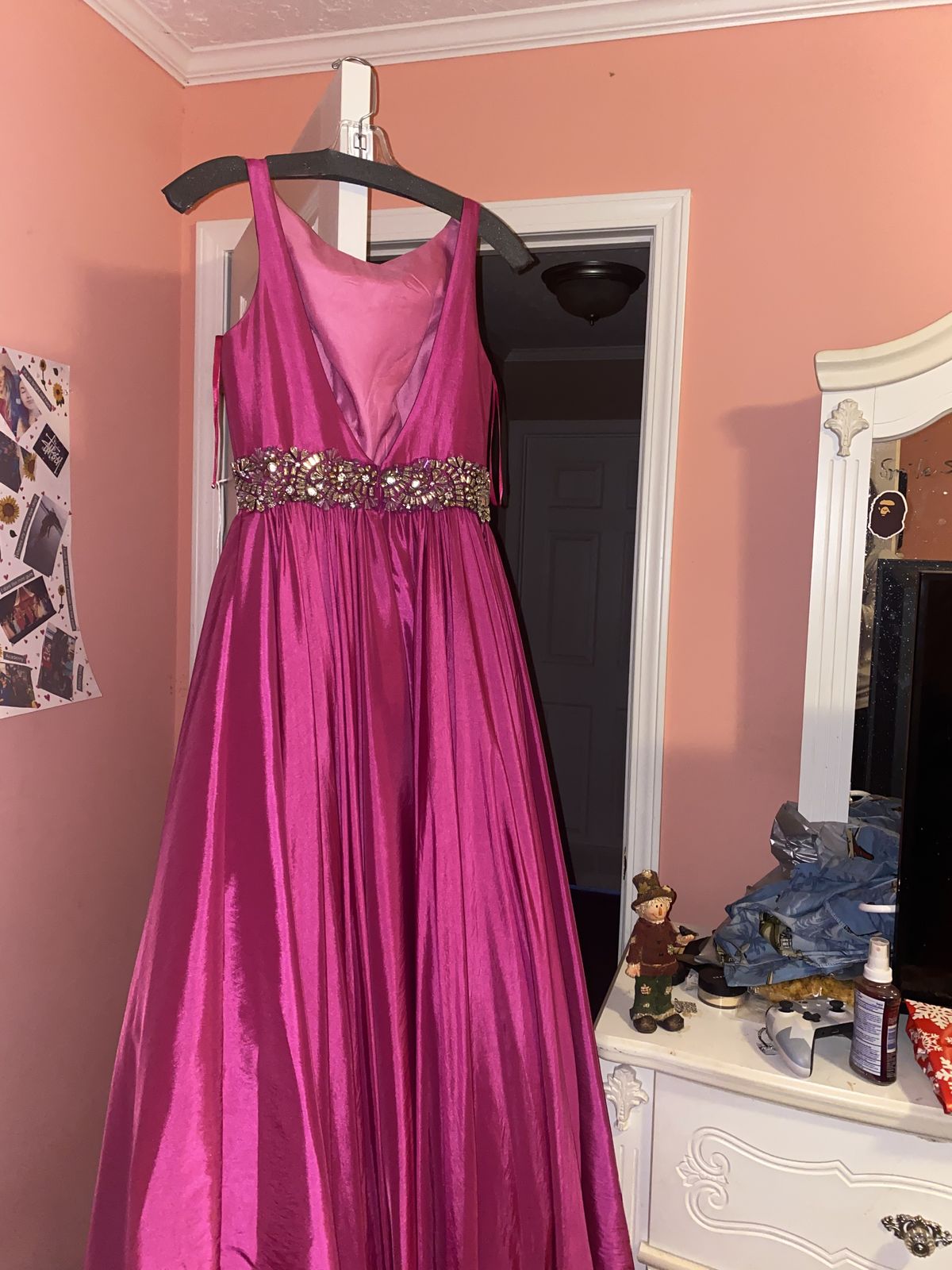 Size 6 Pageant Pink Ball Gown on Queenly