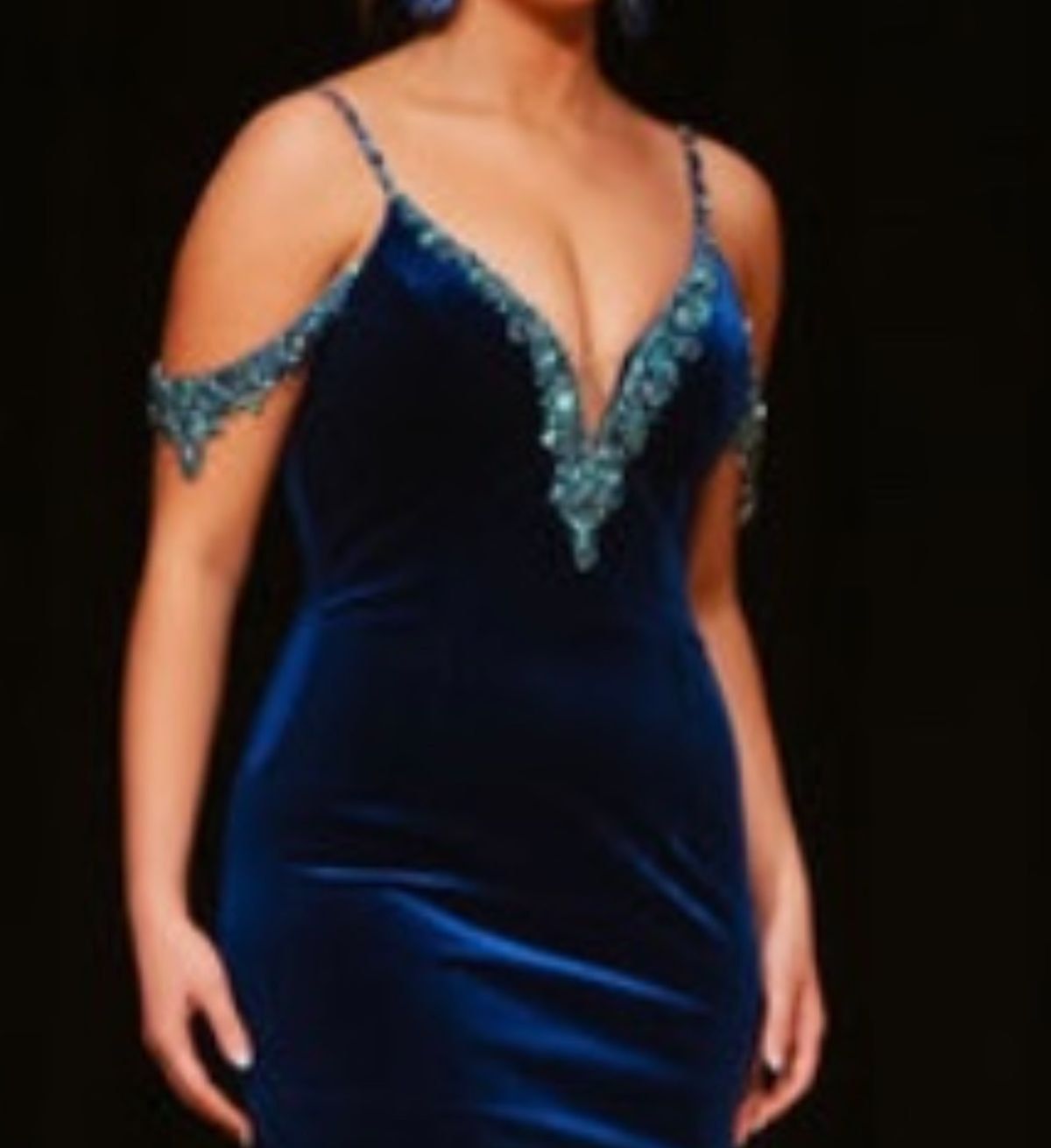 Johnathan Kayne Size 6 Prom Plunge Velvet Blue Mermaid Dress on Queenly