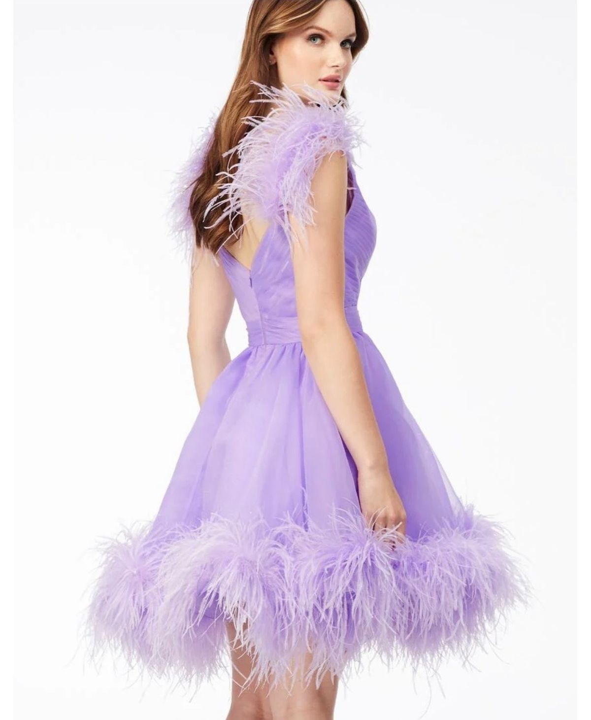 Ashley Lauren Size 6 Homecoming Plunge Purple Cocktail Dress on Queenly
