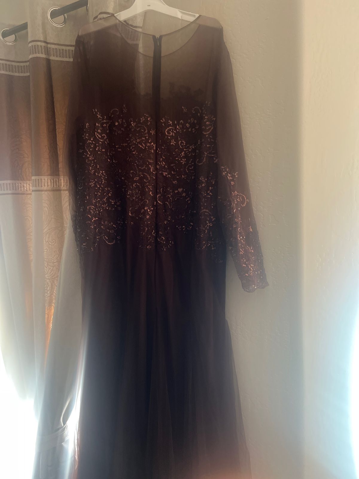 Plus Size 16 Long Sleeve Brown Mermaid Dress on Queenly