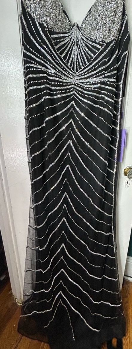 villoni boutique Plus Size 18 Prom Plunge Black Floor Length Maxi on Queenly