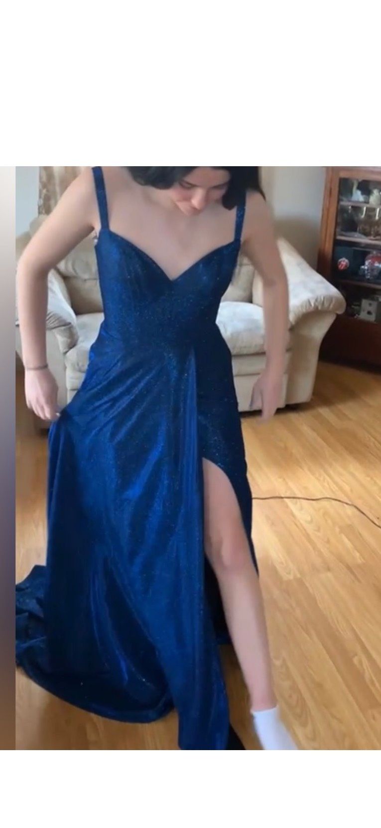 Size 4 Prom Plunge Navy Blue A-line Dress on Queenly