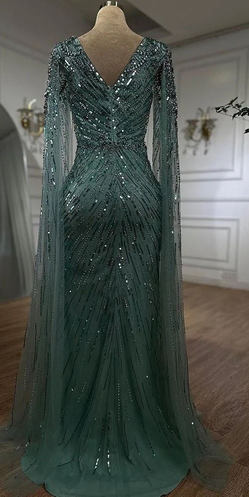 Size 12 Prom Long Sleeve Green Mermaid Dress on Queenly