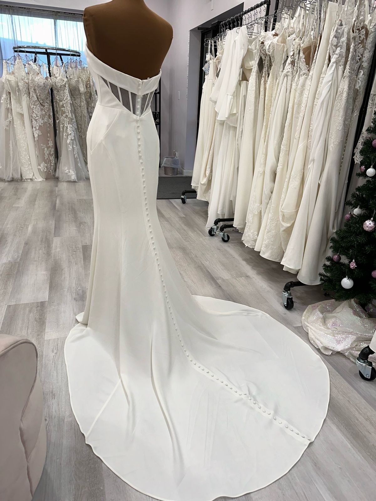 Style 7445 Stella York Size 10 Wedding Strapless White Mermaid Dress on Queenly