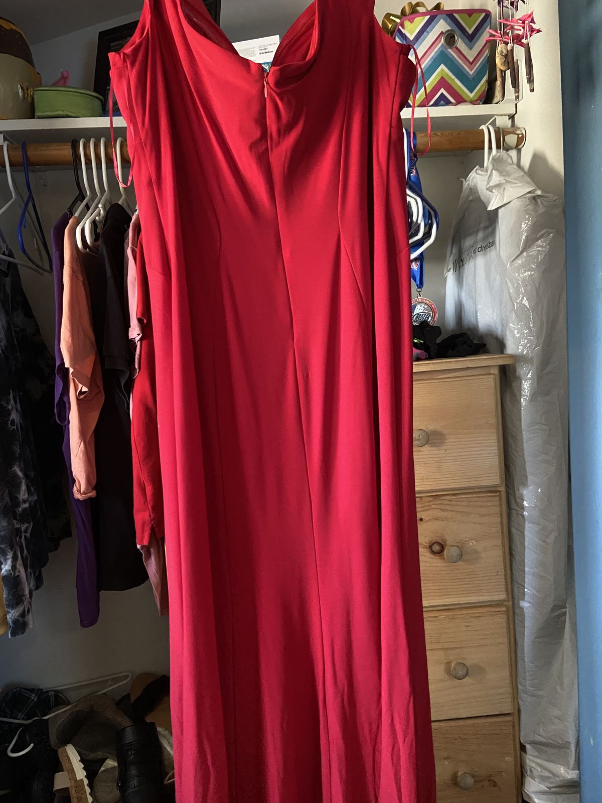 Size 14 Prom Off The Shoulder Red Side Slit Dress on Queenly