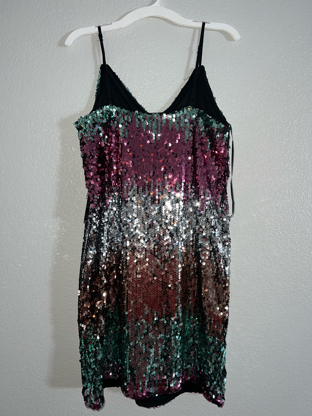 Express Size M Nightclub Plunge Multicolor Cocktail Dress on Queenly