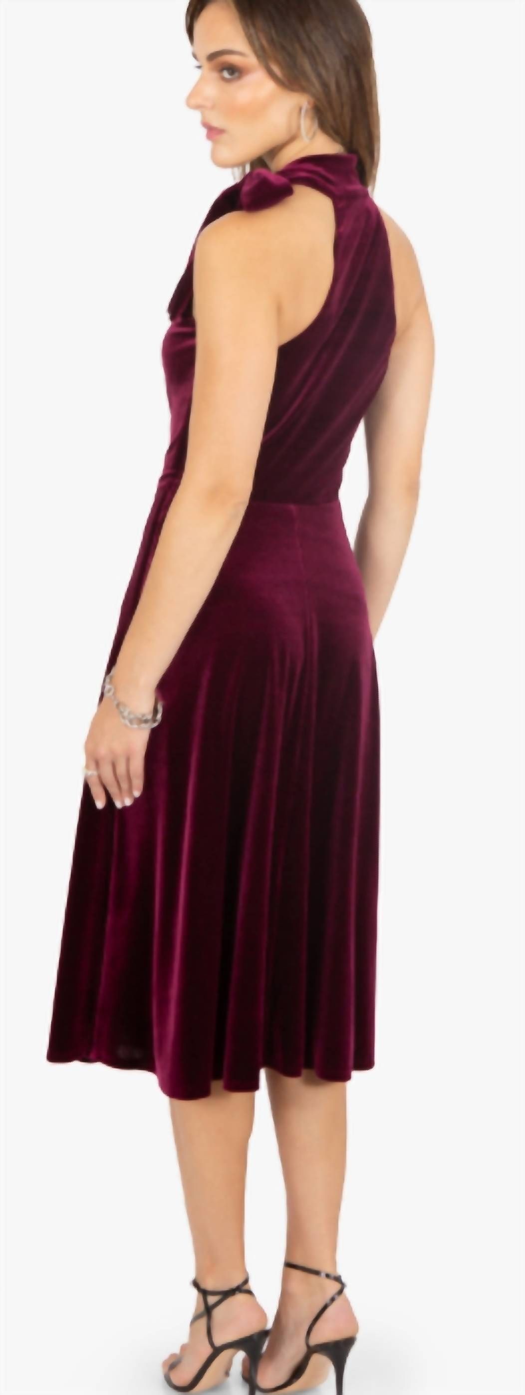Style 1-3639621668-649 Black Halo Size 2 Halter Velvet Red Cocktail Dress on Queenly