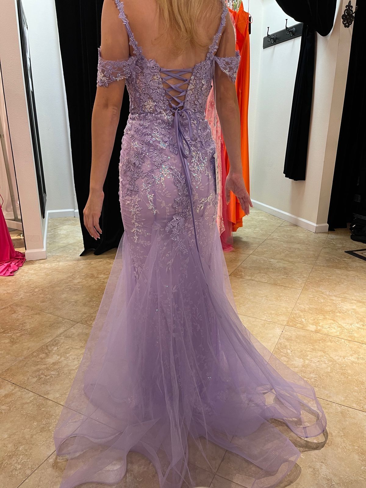 Style PS00MV Ellie Wilde Size 00 Prom Off The Shoulder Lace Light Purple Mermaid Dress on Queenly