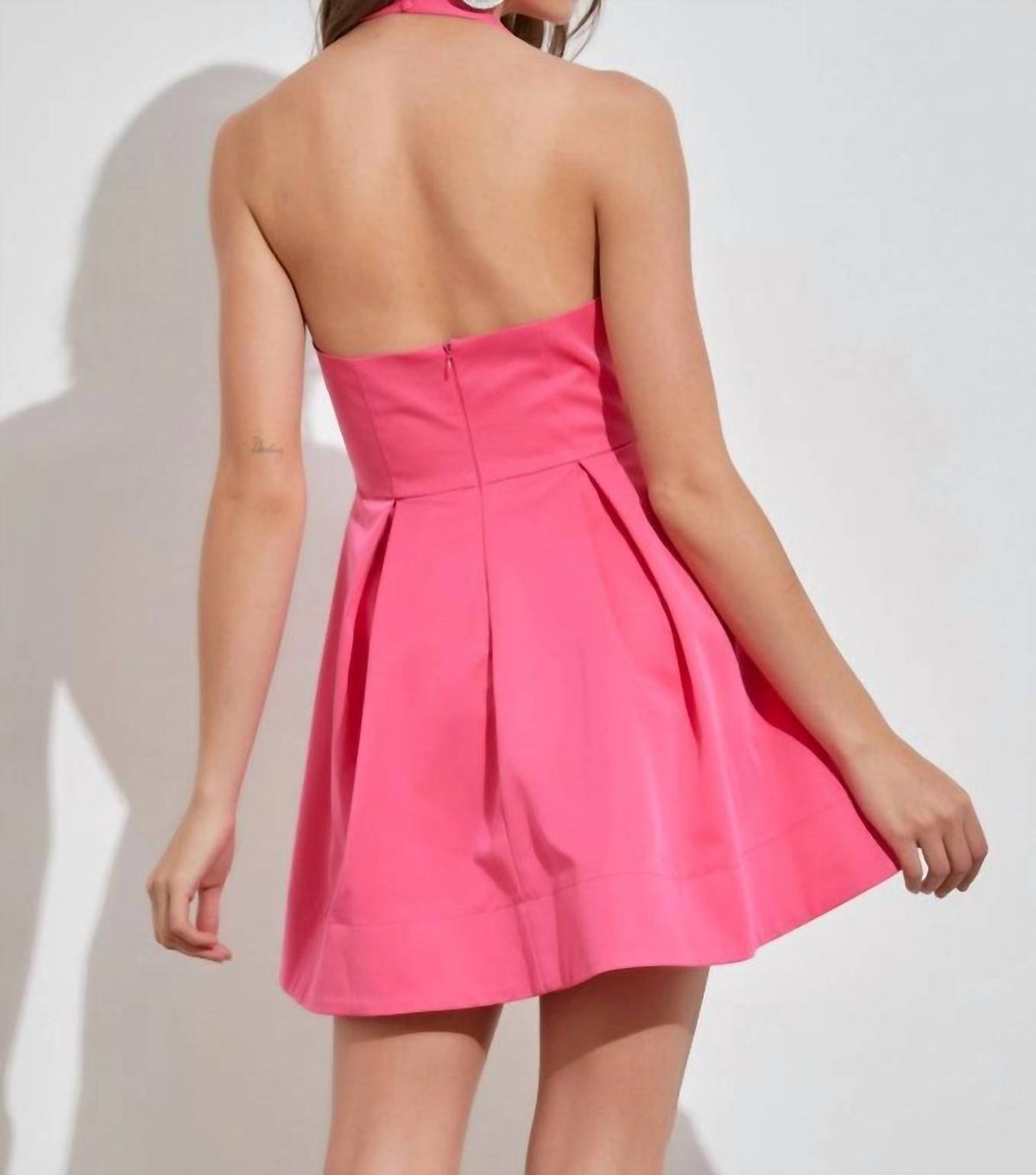 Style 1-1516132706-2791 DO+BE Size L Halter Pink Cocktail Dress on Queenly