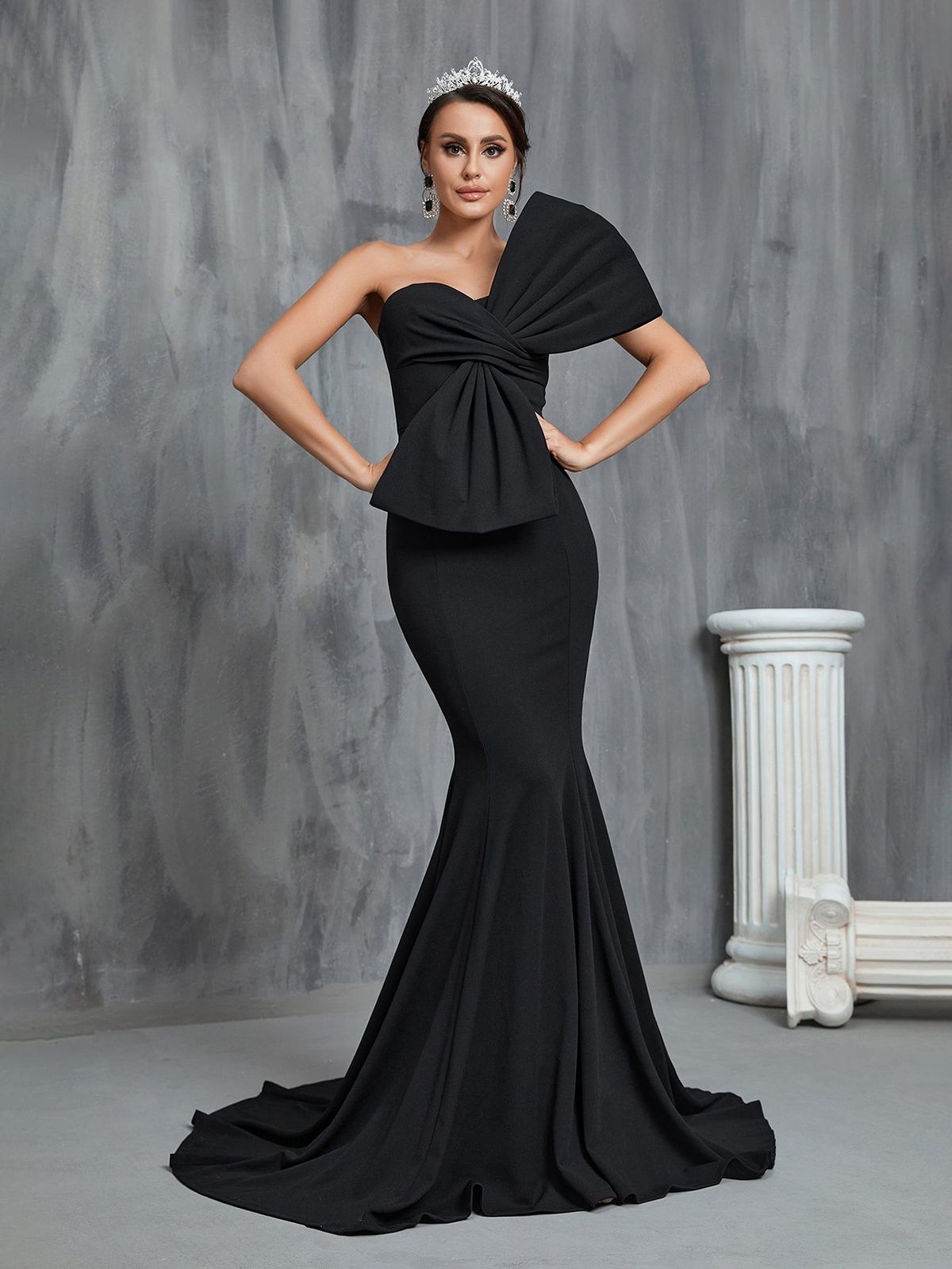 Queenly | Buy and sell prom, pageant, and formal dresses