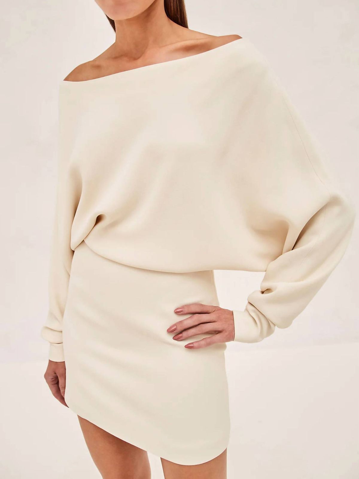 Style 1-1000924972-2901 ALEXIS Size M Long Sleeve White Cocktail Dress on Queenly