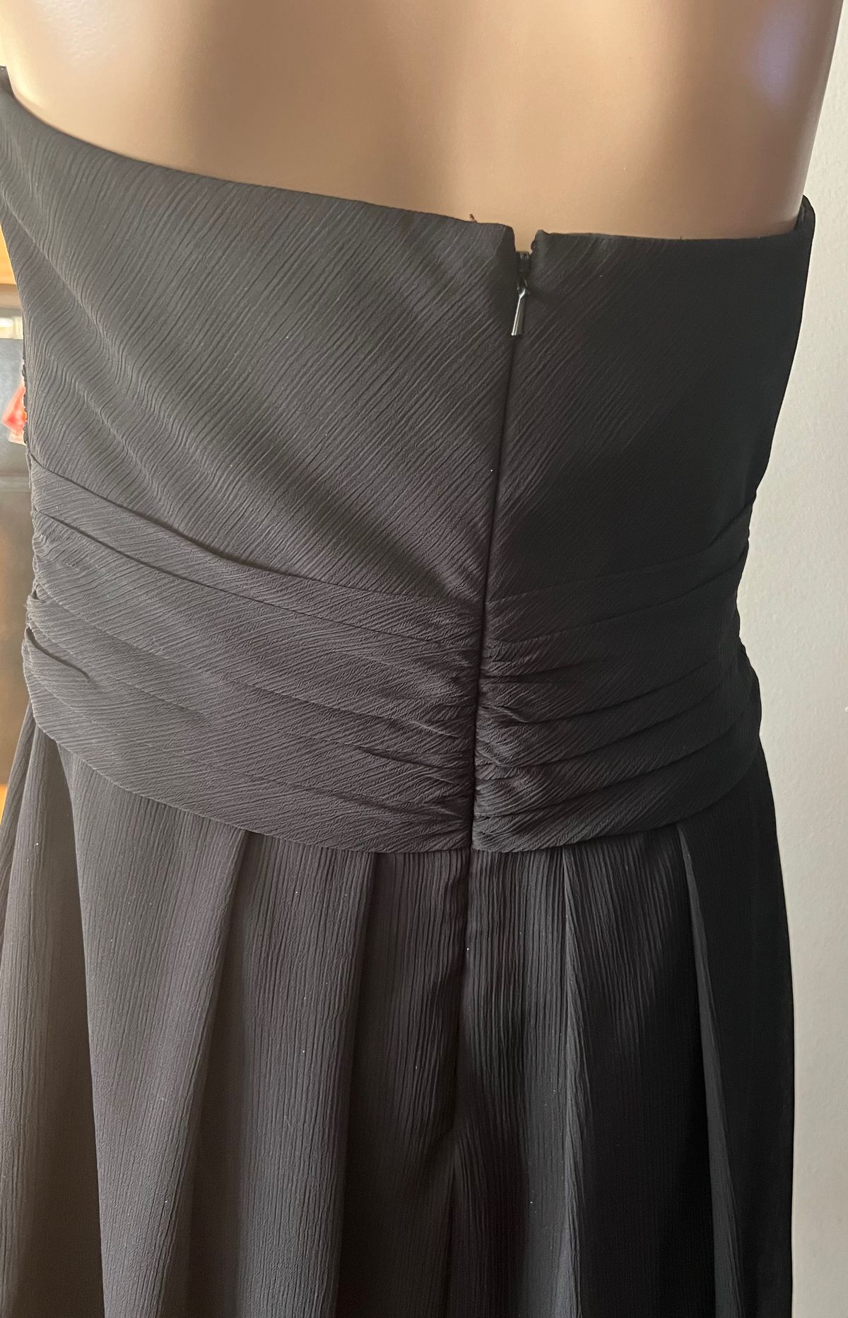David's Bridal Size 8 Strapless Black Cocktail Dress on Queenly