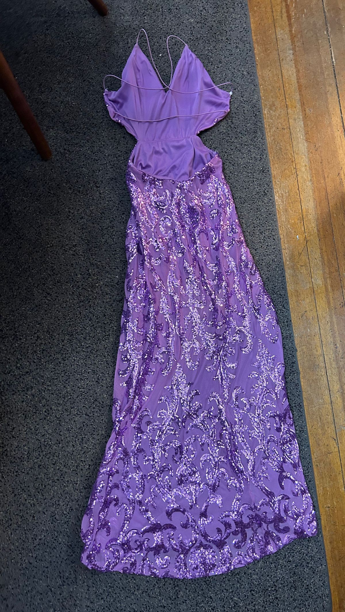 Windsor Size 4 Prom Plunge Purple Mermaid Dress on Queenly