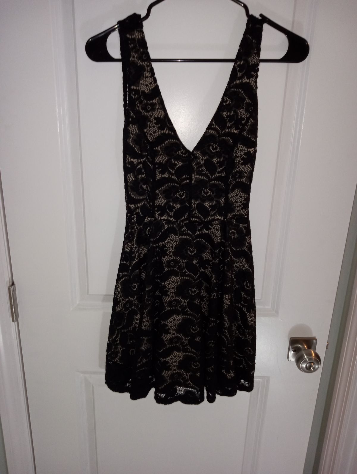 Size 4 Homecoming Plunge Lace Black Cocktail Dress on Queenly
