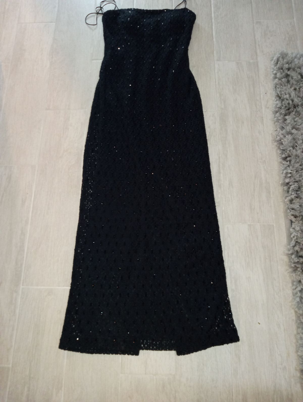 Size 2 Homecoming Lace Black Floor Length Maxi on Queenly
