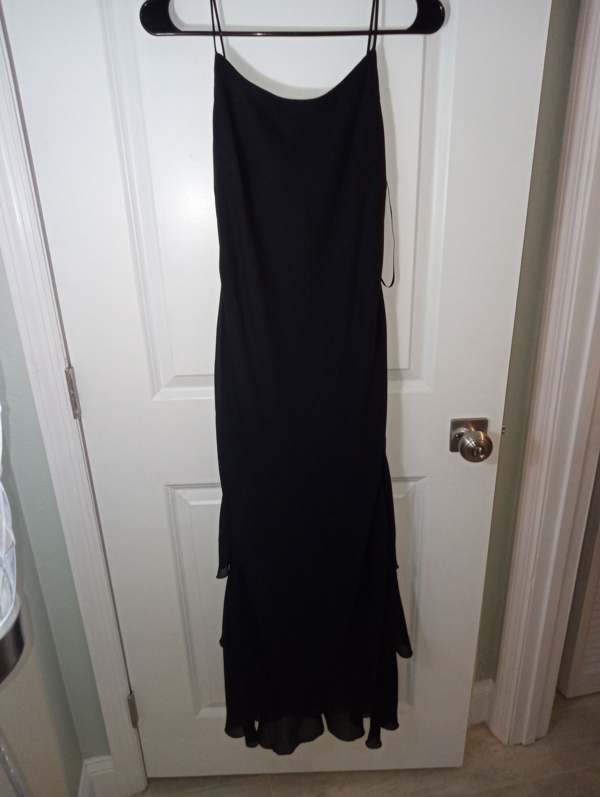 Size 2 Homecoming Black Floor Length Maxi on Queenly