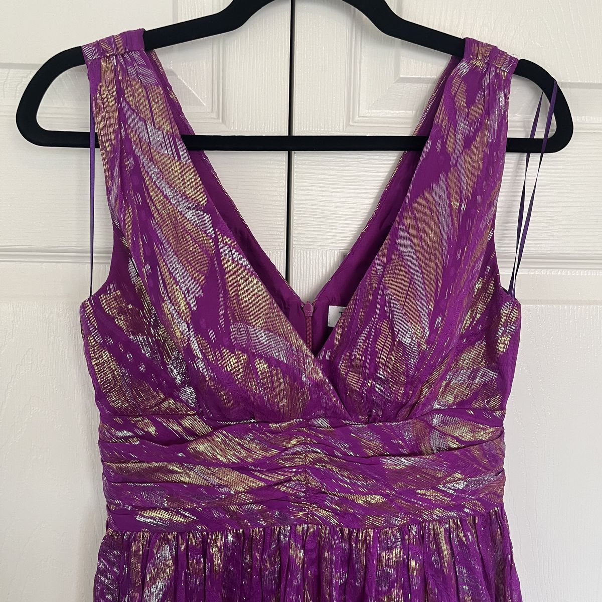 Trina Turk Size 6 Prom Plunge Purple Cocktail Dress on Queenly