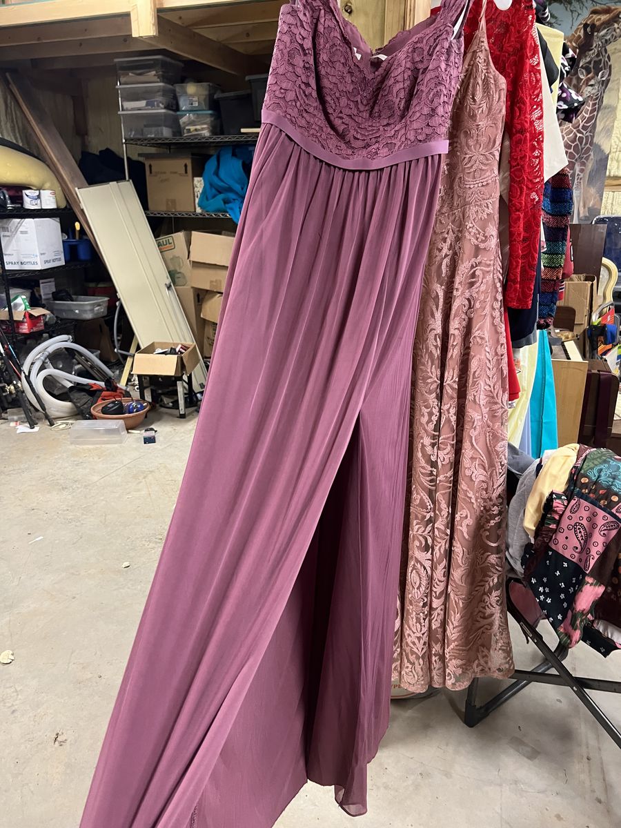 David's Bridal Size 8 Bridesmaid Off The Shoulder Lace Pink Side Slit Dress on Queenly