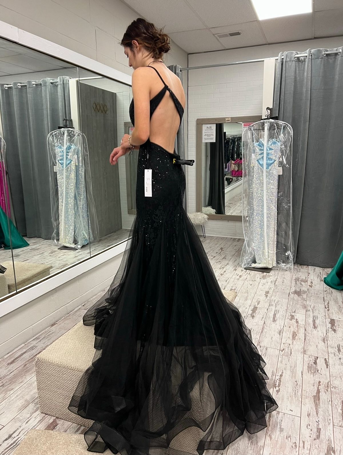 Size 0 Prom One Shoulder Black Dress With Train on Queenly